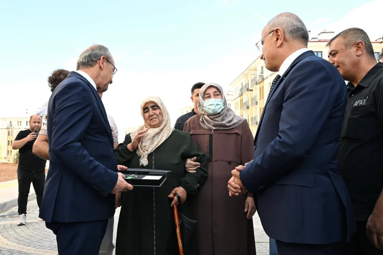 5. Etap TOKİ Konutları Hak Sahiplerine Teslim Edildi