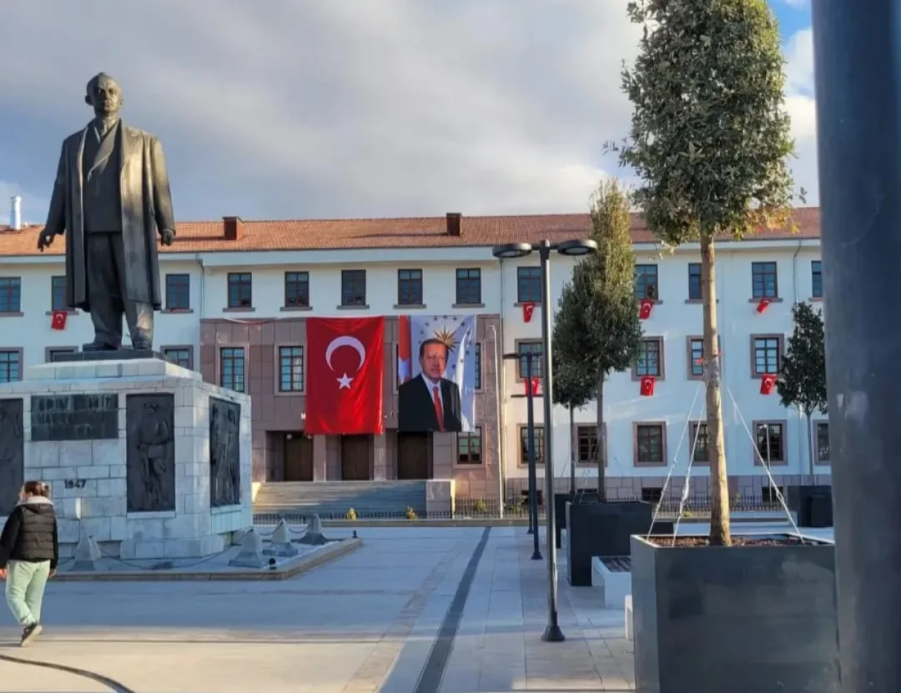 Cumhuriyetin 102. Yılında Malatya’da Atatürk krizi!