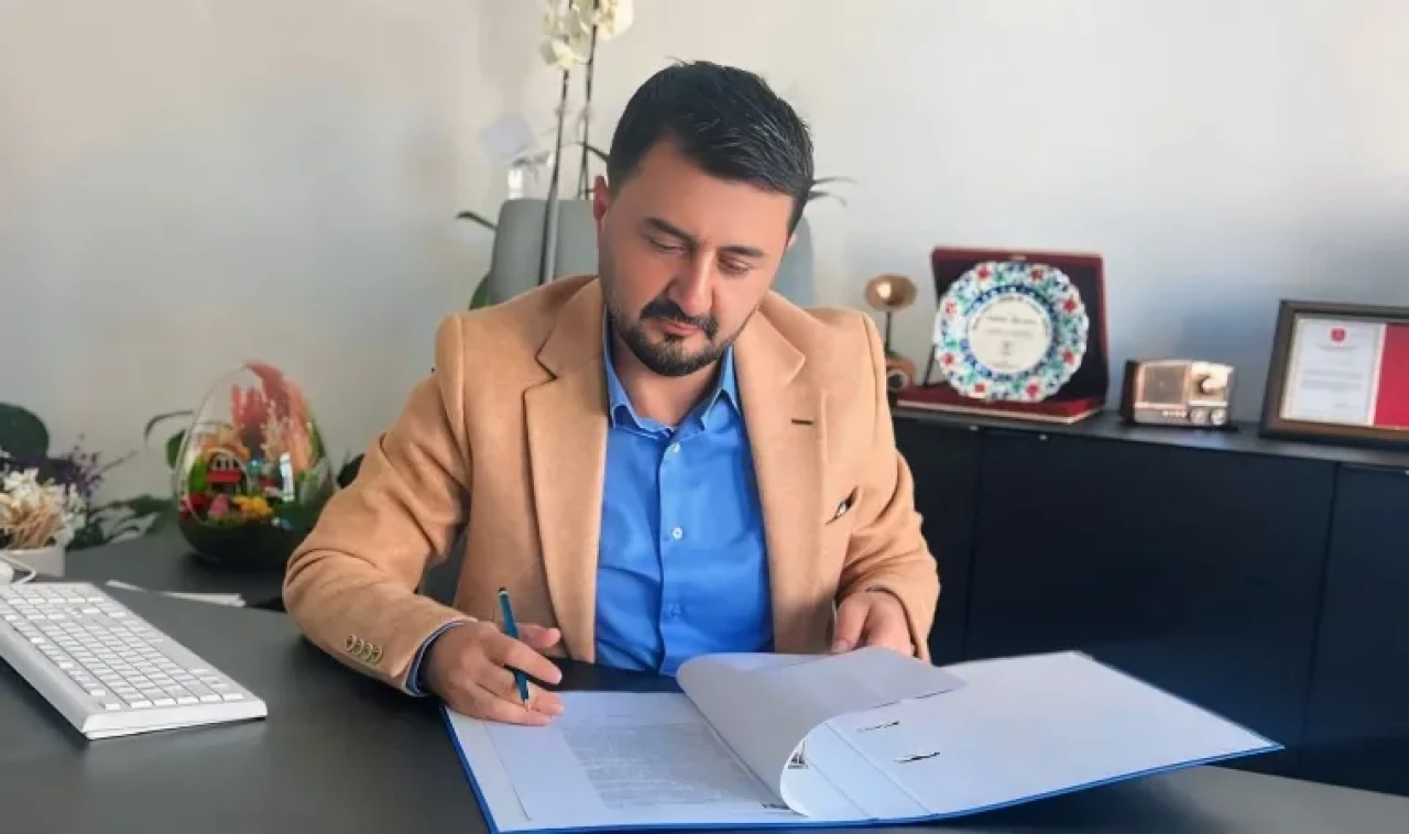 Erdoğan Zelyurt: "Bu çatı terörün değil Milletin Sesidir!"