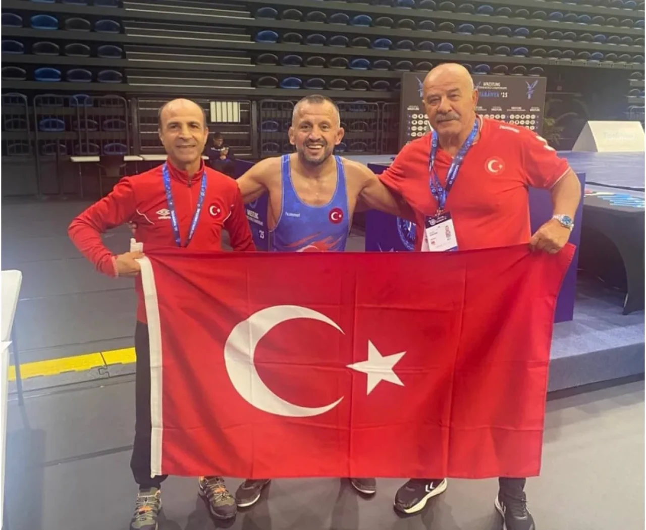 Darendeli güreşçi Semih Özdemir Dünya şampiyonu oldu!