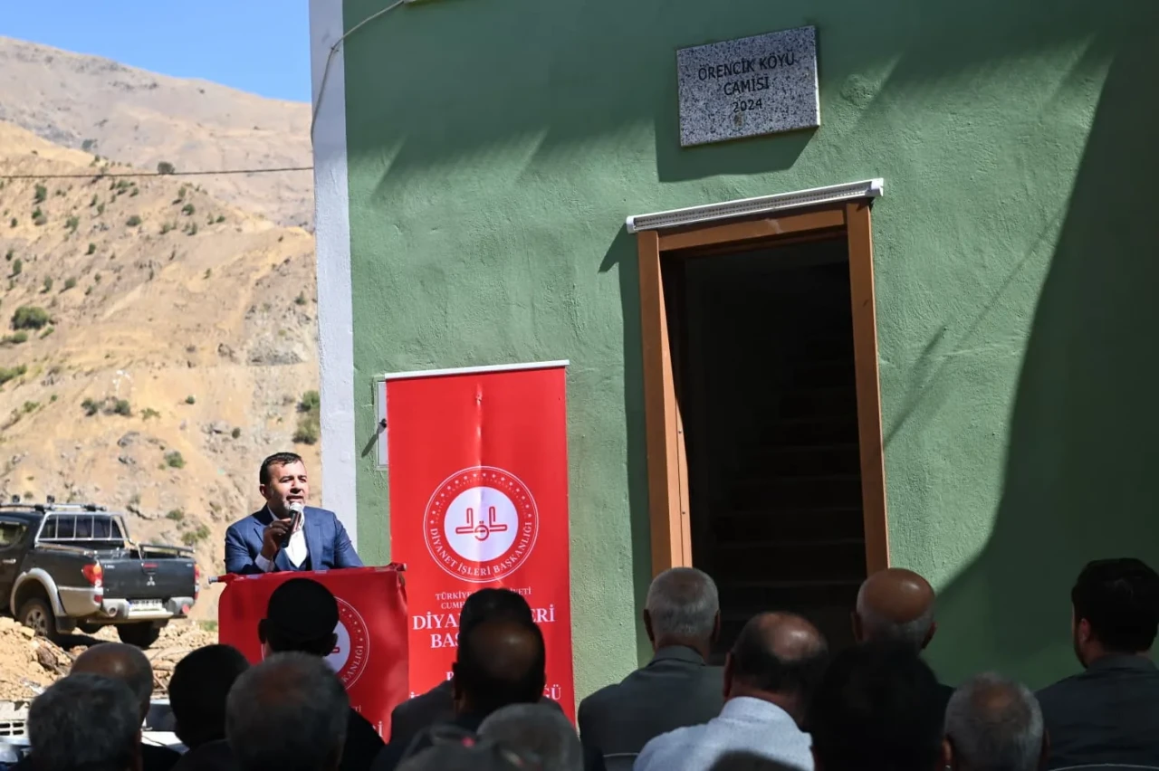 Pütürge’de Örencik Camii Dualarla Hizmete Açıldı!