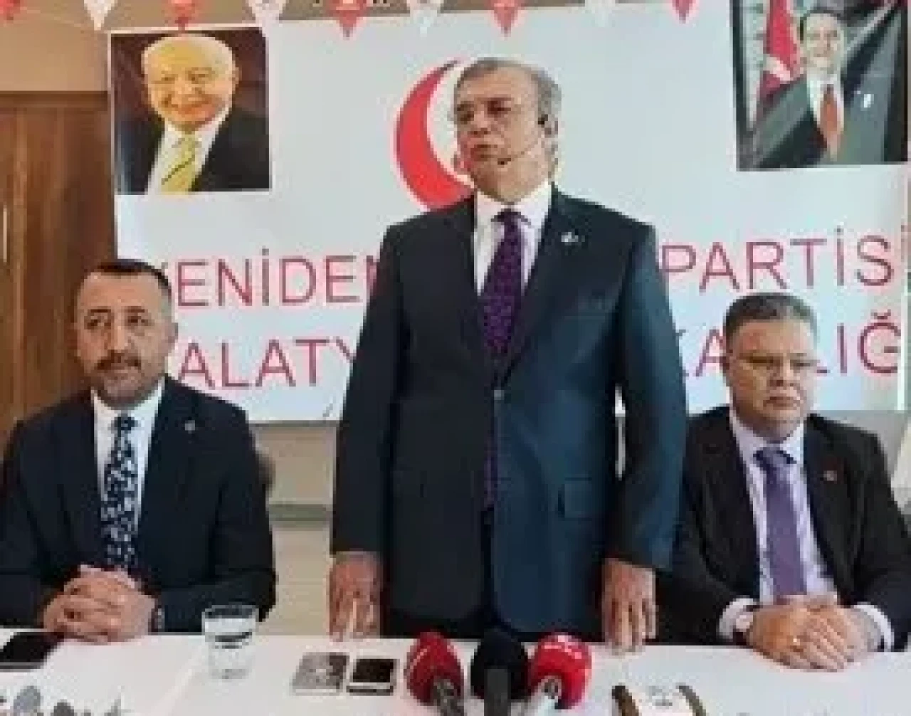 YRP'li Aydal: "Biz iddialı değil ispatlı geliyoruz!"