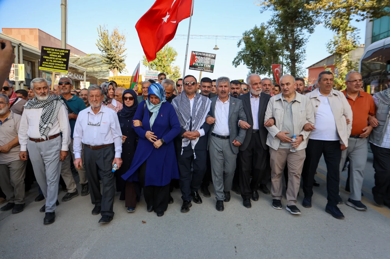 O Profesör Bakanlığı lanetledi Ali Bakan Omuz verdi!
