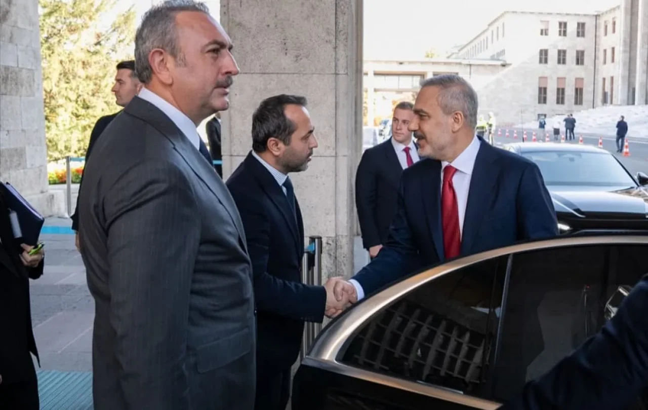 Babacan bu kez Bakanları komisyonda bilgilendirdi!