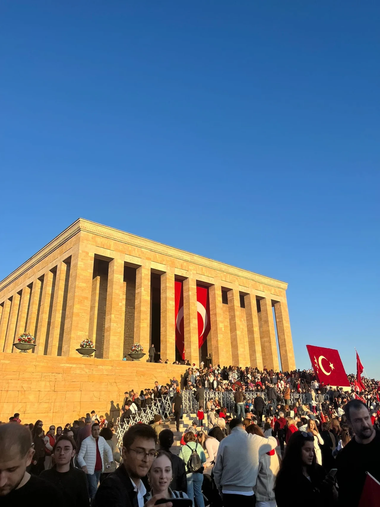 Arguvanlı gençler Cumhuriyet coşkusunun Ankara’da yaşadı