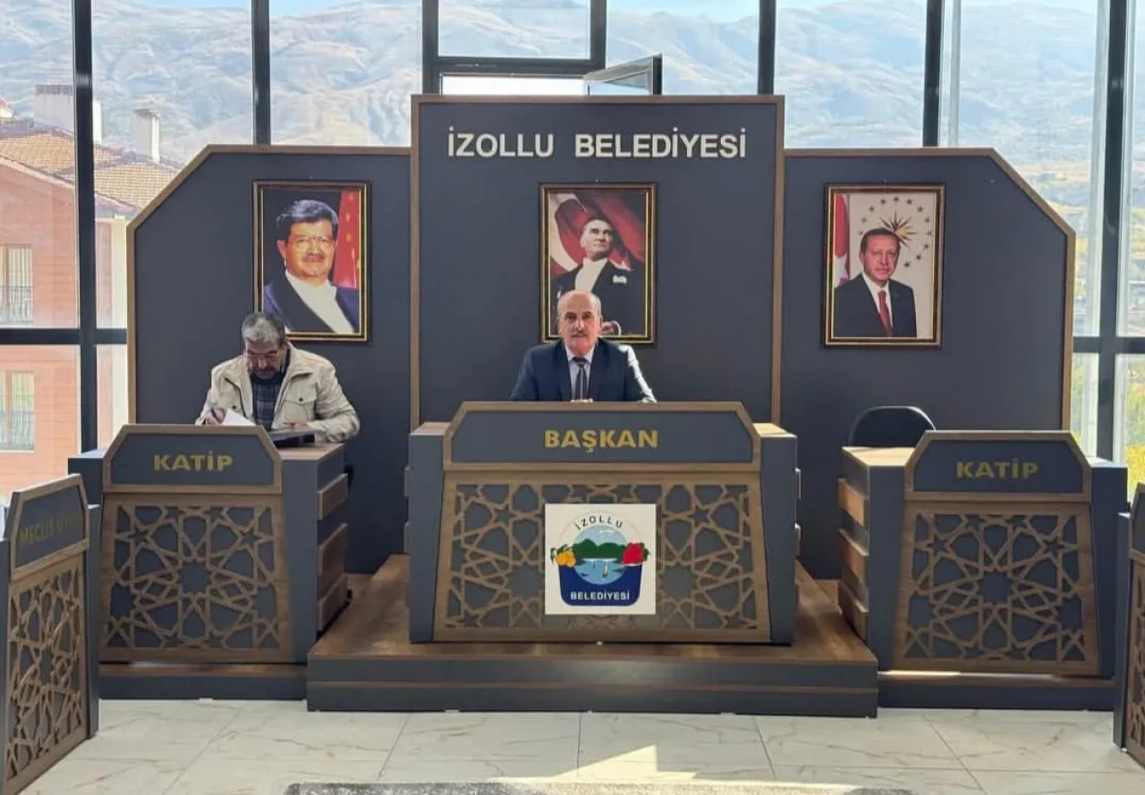 Kale Belediye Başkanı İhsan Özbay’ın Özal sevdası meclise taşındı!