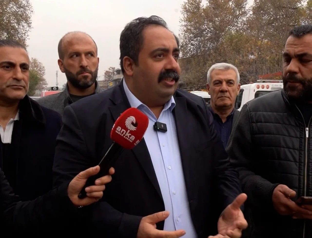 CHP’li Barış Yıldız: “Kemal Sunal filmleri gibiyiz!”