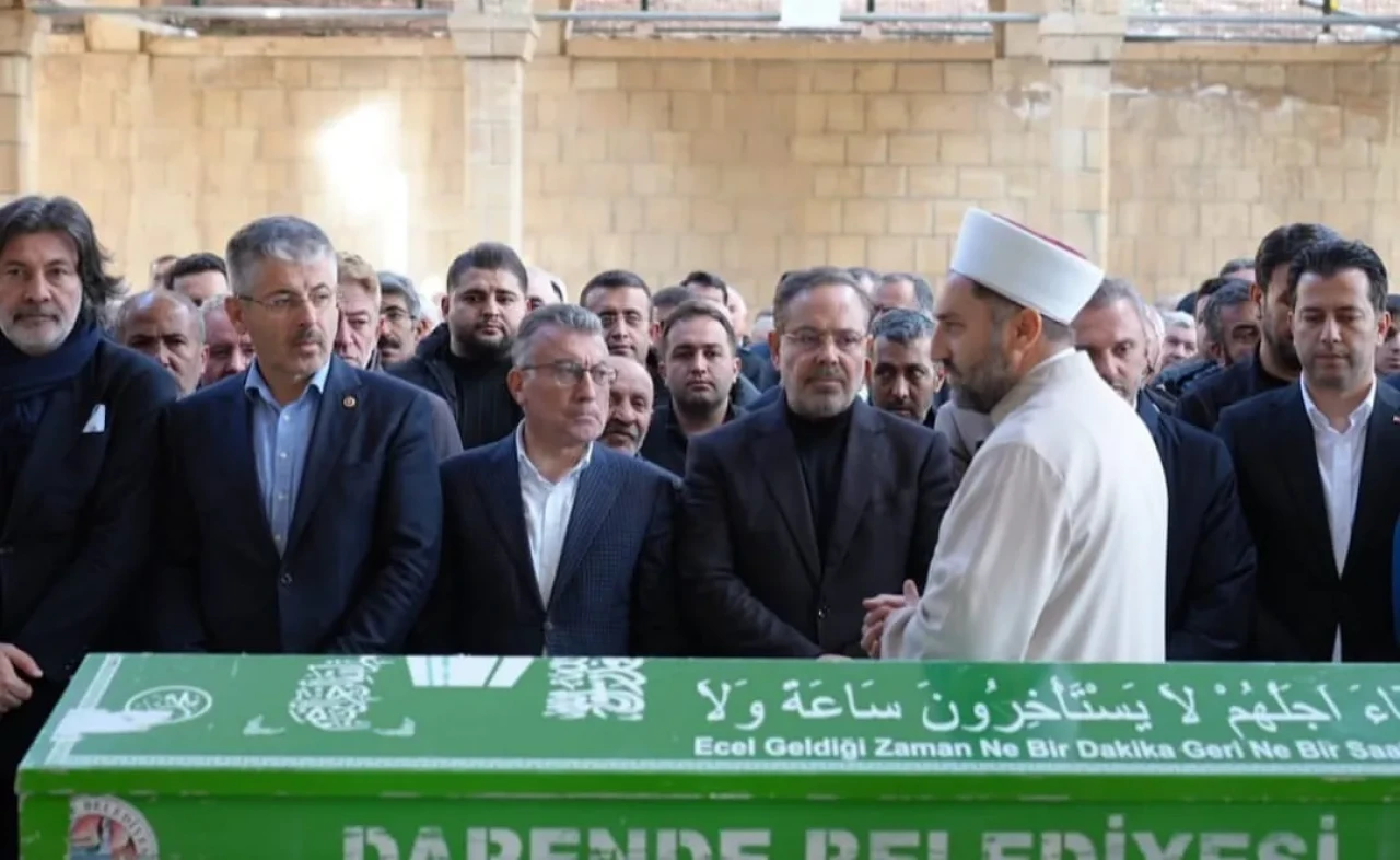 AK Parti Cenaze Töreni İçin Darende’ye Çıkartma Yaptı!