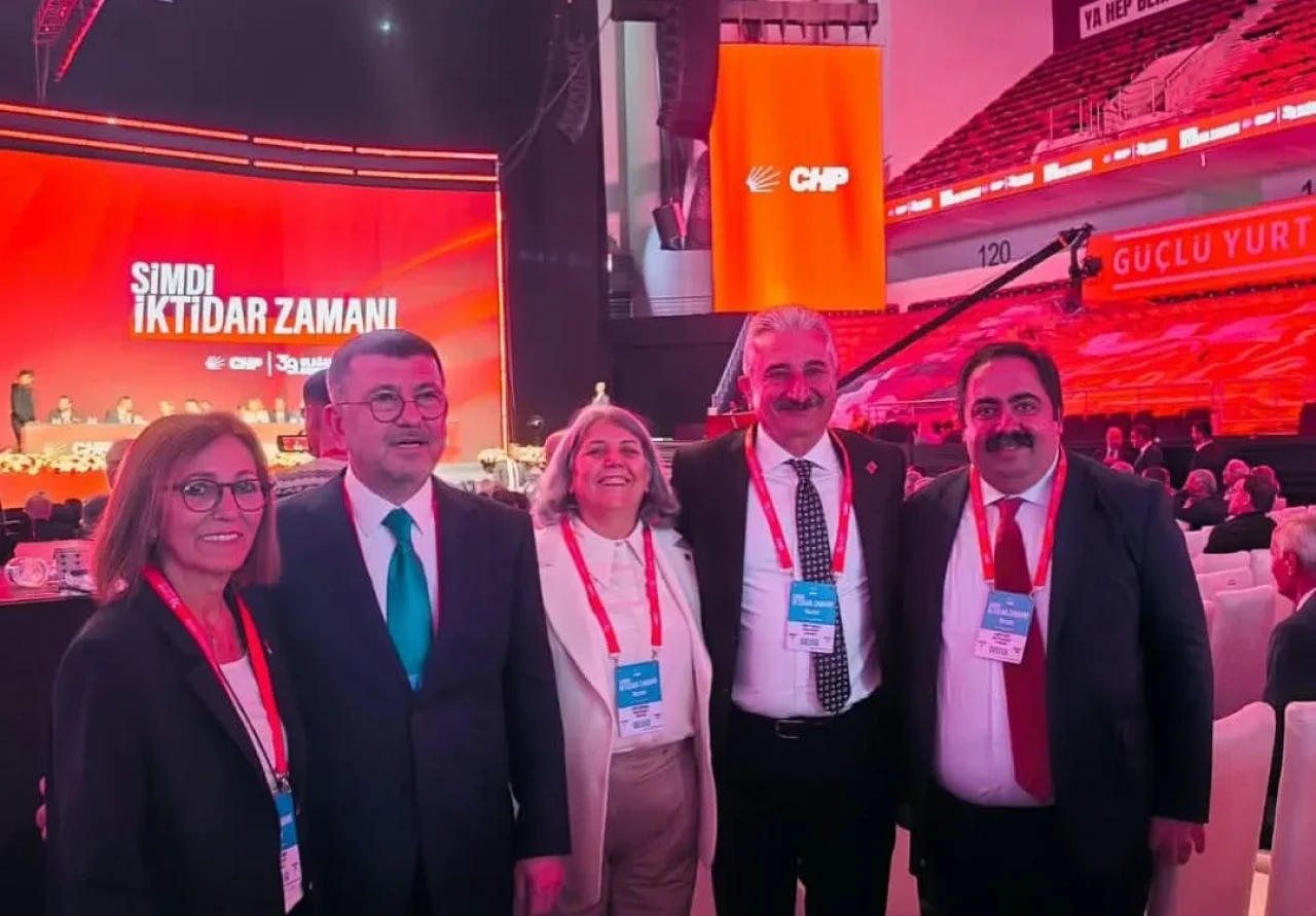 Malatya heyetinden Kongrede Özgül Özel’e tam destek!