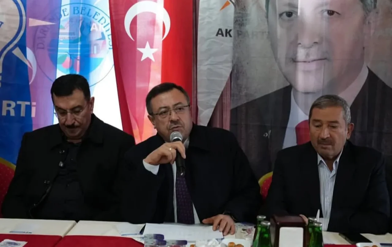 AK Parti’den Darende ve Kuluncak çıkartması gövde gösterisi!