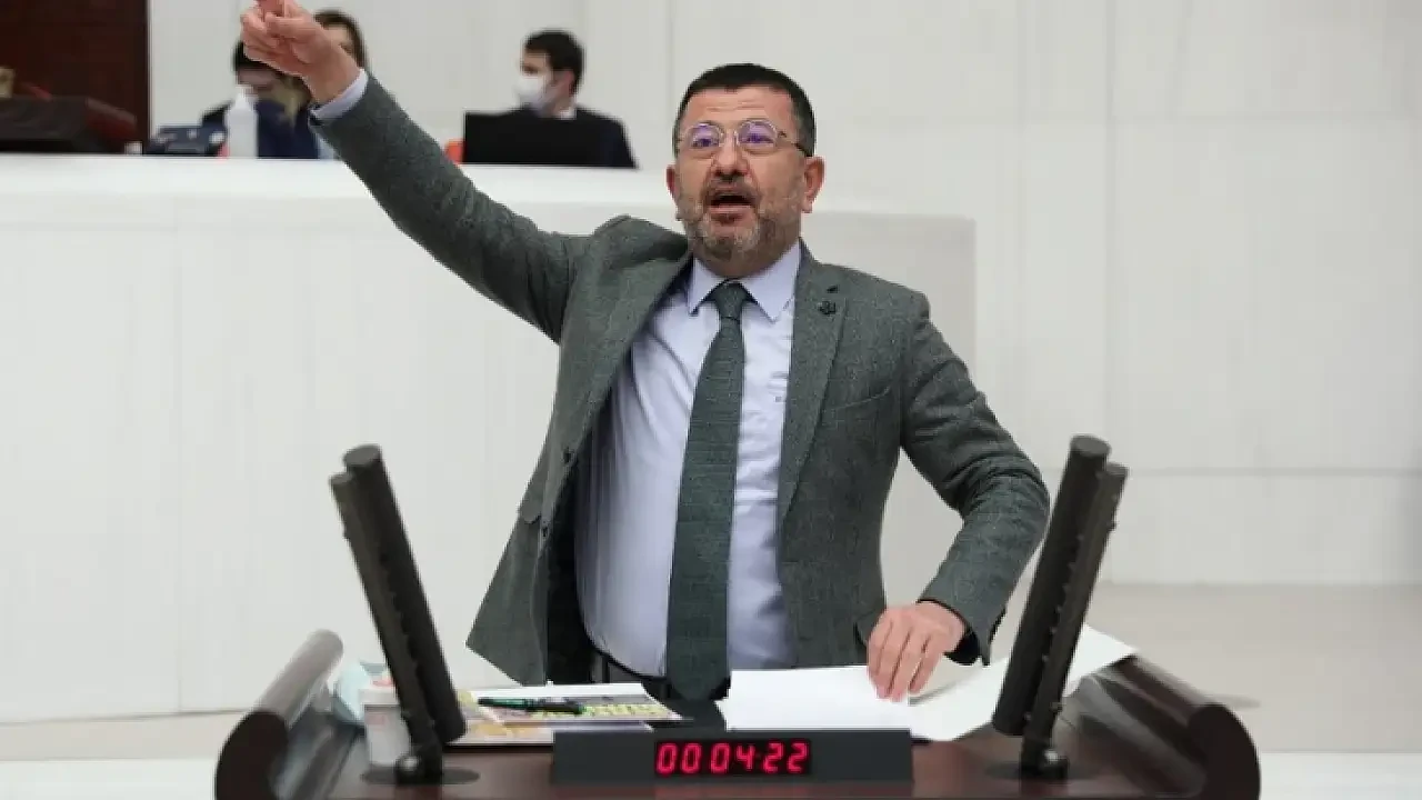 Ağbaba: "Ortak mısın sen, kaçakçı mısın? Haysiyetin varsa açıkla!”