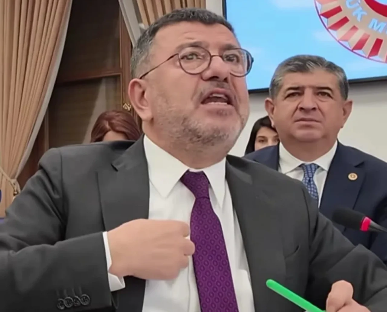CHP’li Veli Ağbaba: “Adaletin Hukuğun Irzına Geçtiniz!”