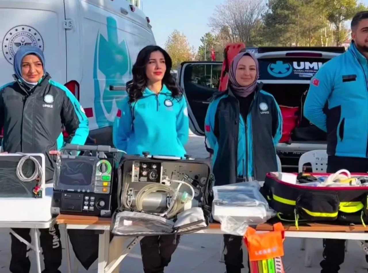 Malatya'da okullarda AVM’lerde 7/24 hayat kurtarma eğitimi!