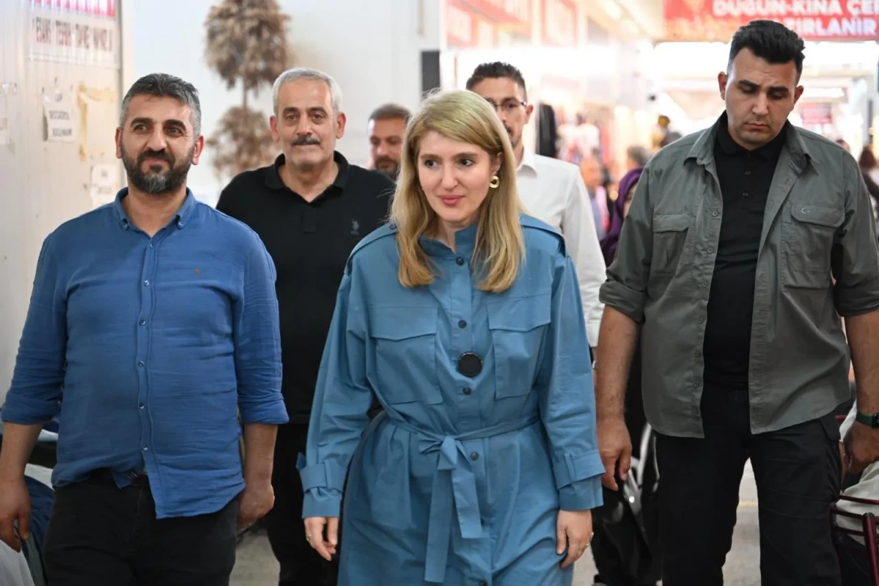 Ak Parti Malatya'da biri protokollerin vekili bir halkın vekili!