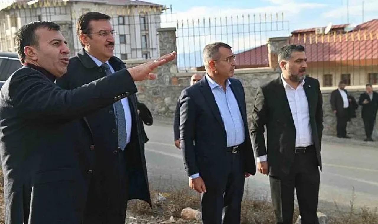 Bakan Murat Kurum’dan Pütürge Belediyesi’ne araç desteği