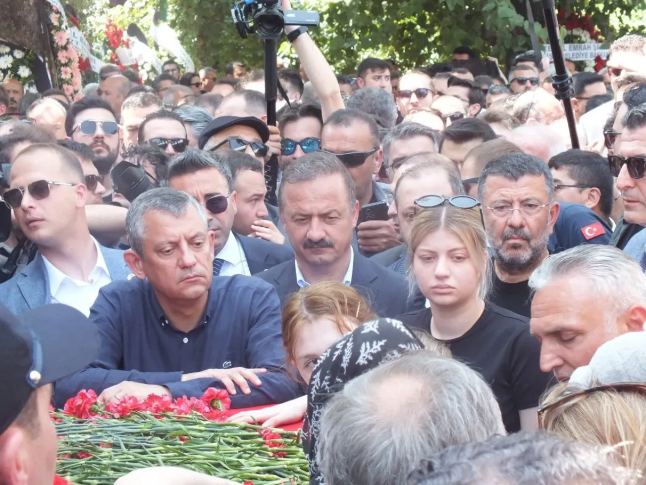 Malatyalıların fahri Başkanı son yolculuğuna uğurlandı