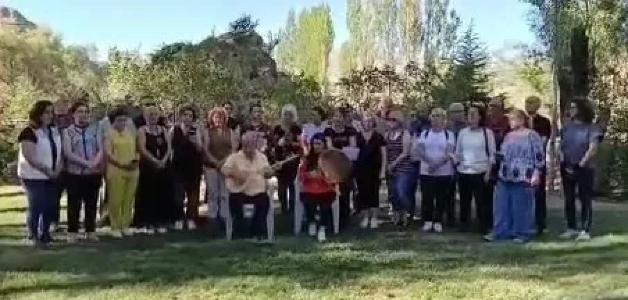 Hekimhanlılar’dan siyanürlü altın madenine renkli protesto