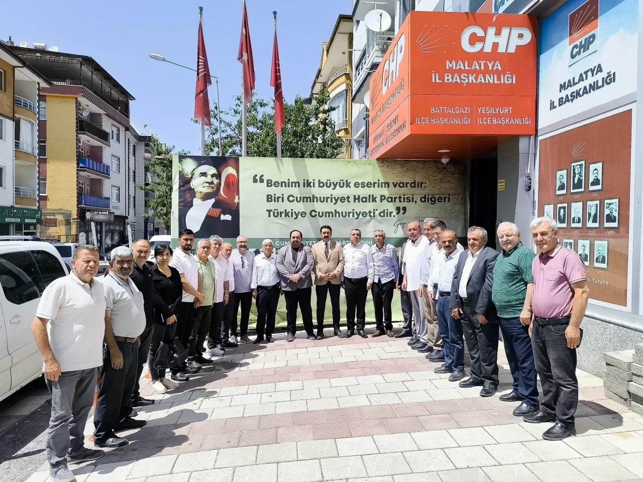 "Her hangi bir meselede ilk danışılanlar muhtarlardır"