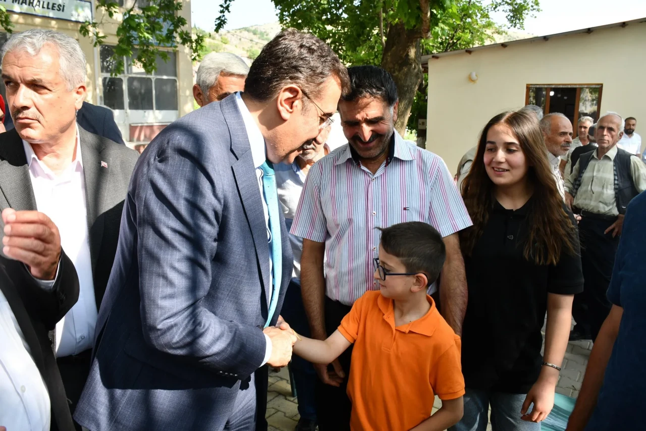 Milletvekilini davul zurna ile karşılayıp kurban kestiler