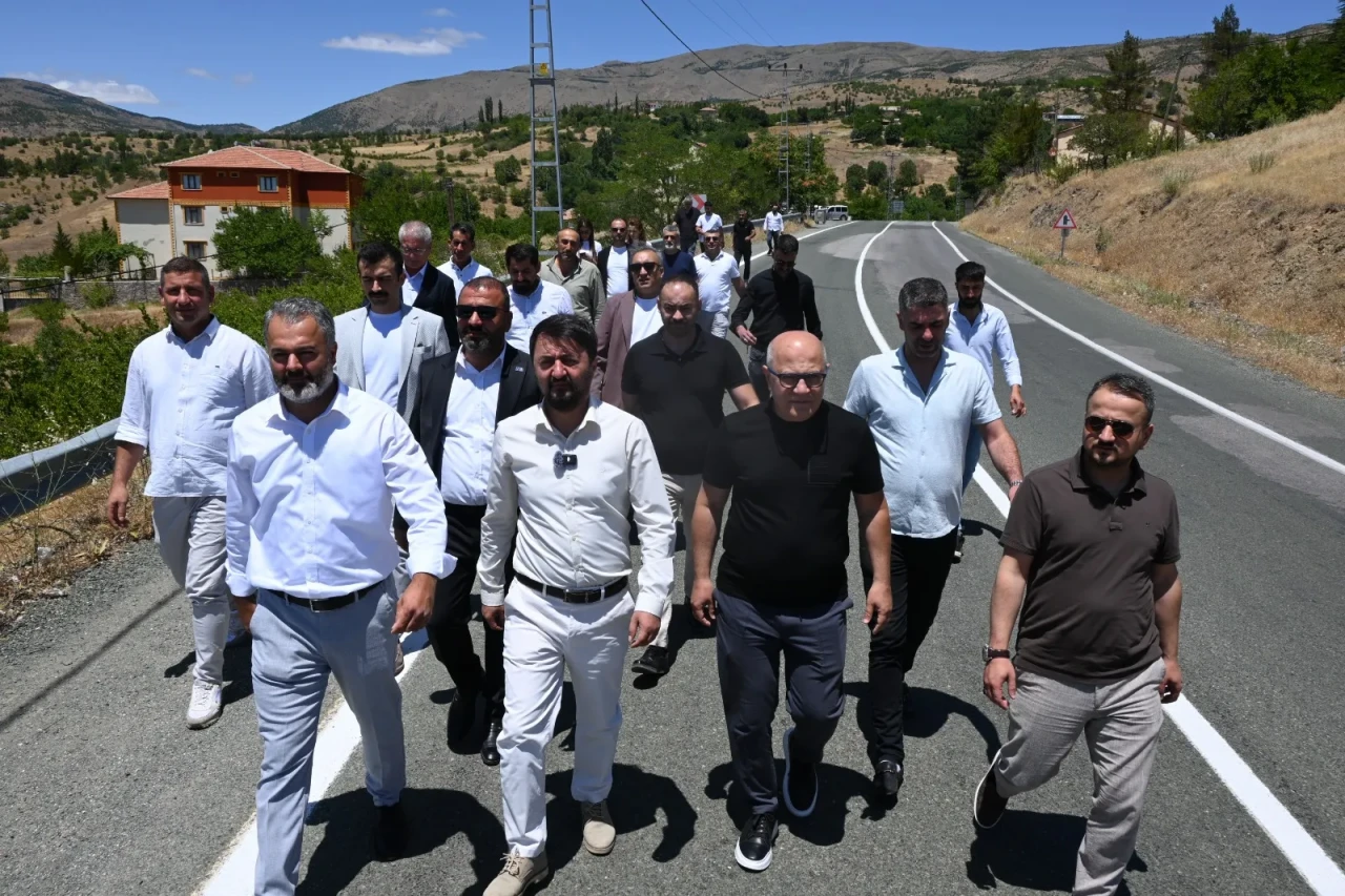 Malatya'da Anahtar Parti'den Pütürge çıkarması: Hedef iletişim!