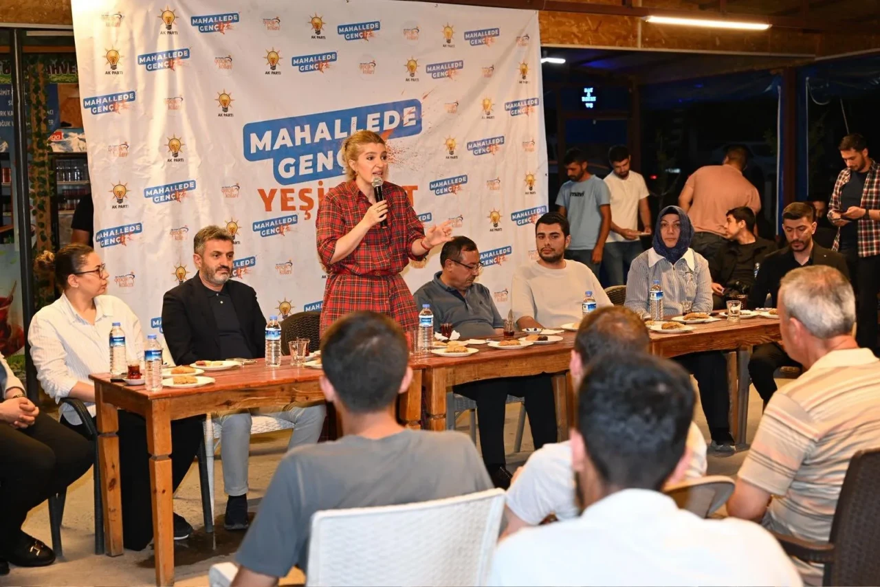 "İnancını kaybetmeyen gençlik geleceğini kaybetmez!"