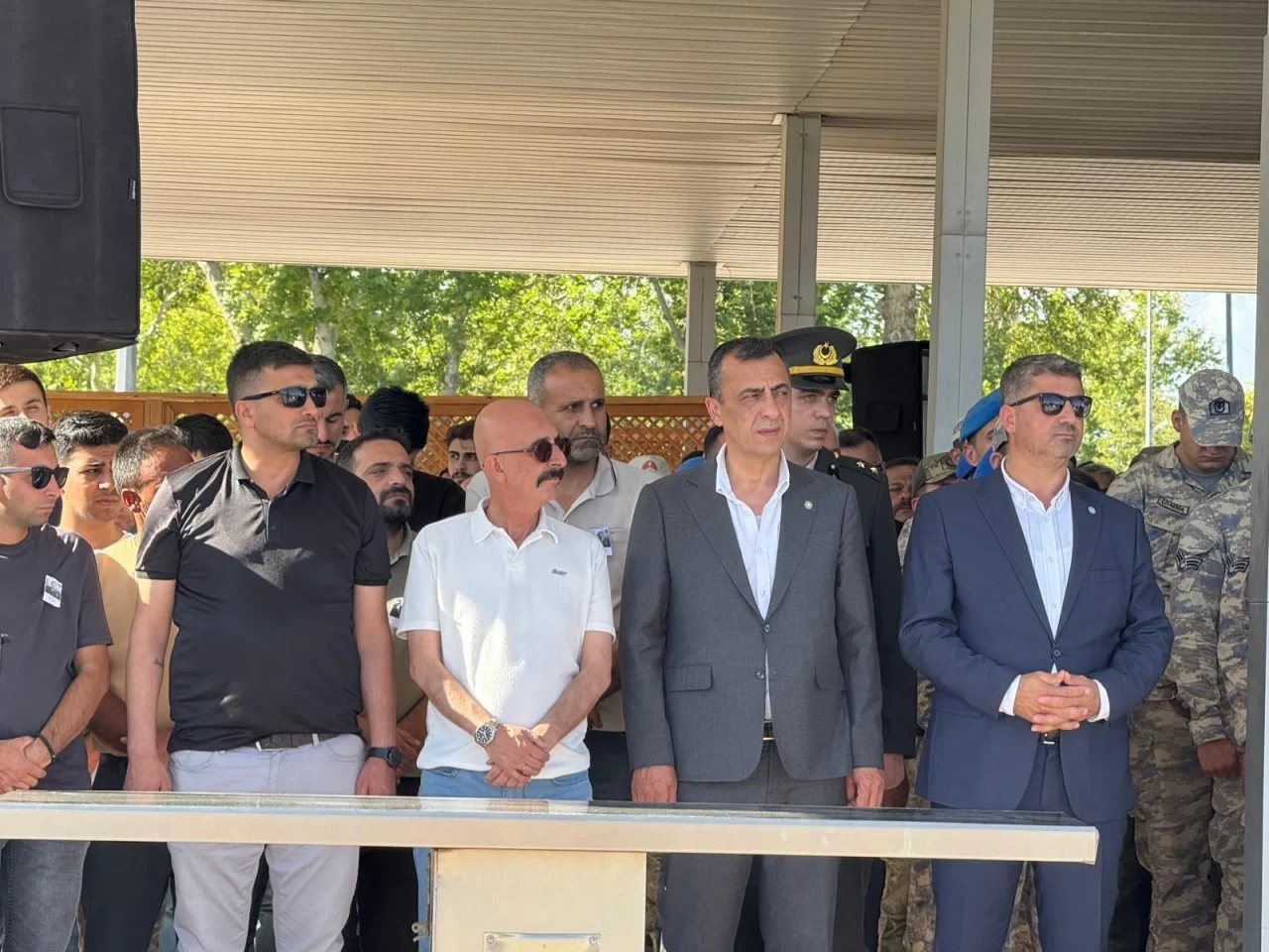 Yıldız: "12 Şehidin kanı kurumadan DEM'le ne görüştünüz?"