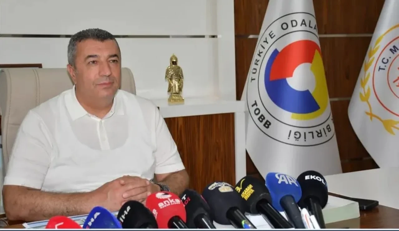Depremle yıkıldı, dondan kavruldu… Malatya kayısısı yine zirvede!