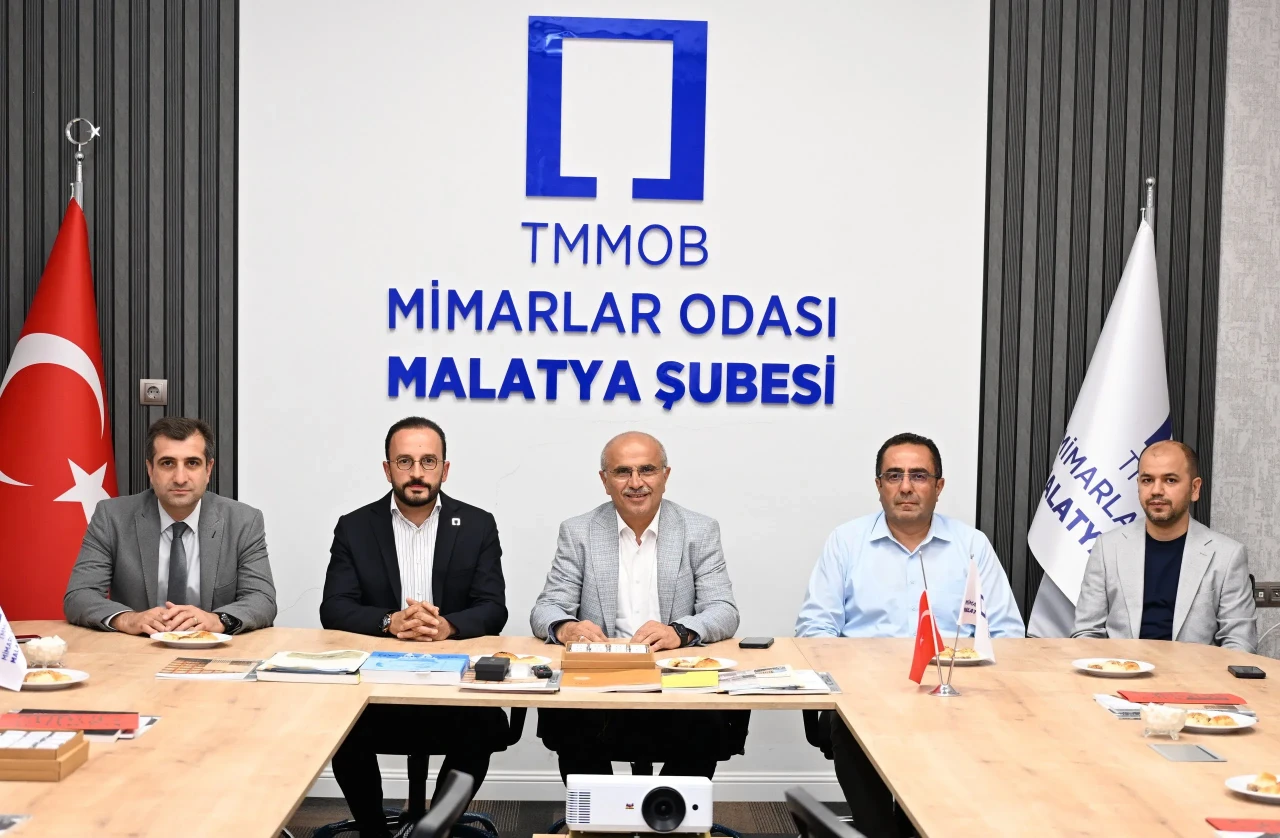 Başkan Sami Er'den Mimarlar Odası'na sürpriz ziyaret!
