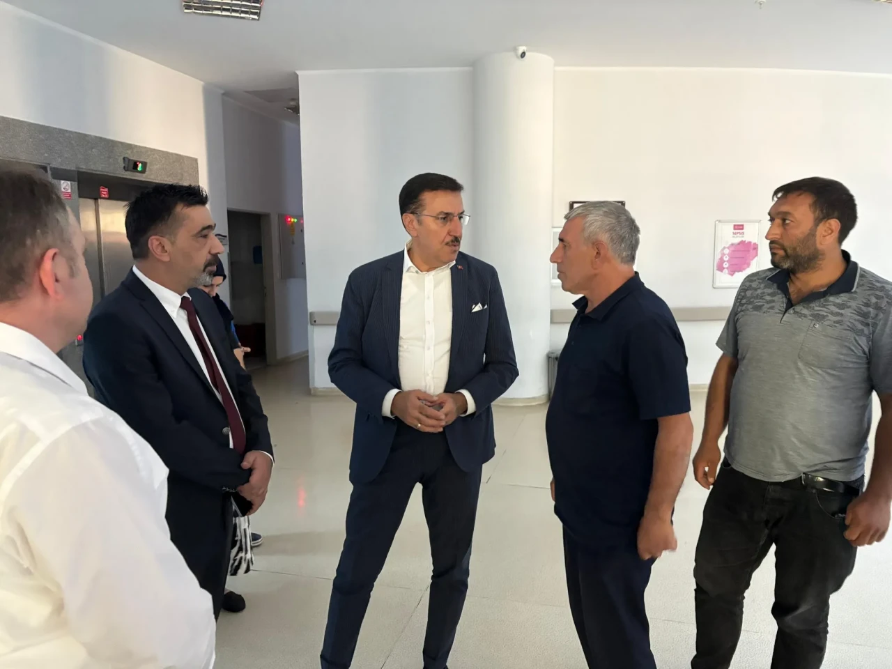 Milletvekili Bülent Tüfenkçi yoğun bakım hastaları ile görüşmüş!