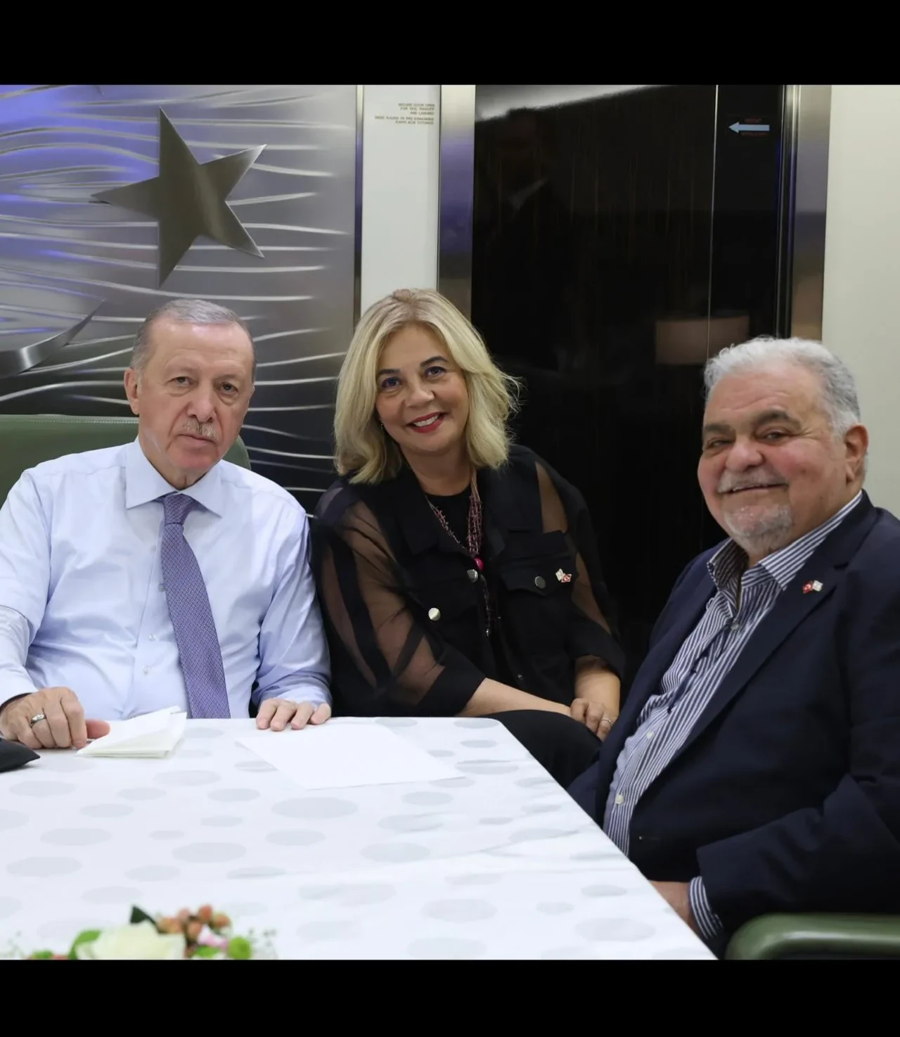 Turgut Özal’a ağır hakaret! Oğlu Ahmet Özal’ı çileden çıkarttı!