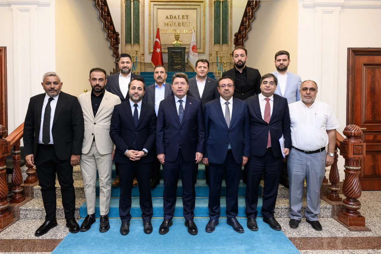 Ak Parti Milletvekili Babacan’dan şaşırtan paylaşım