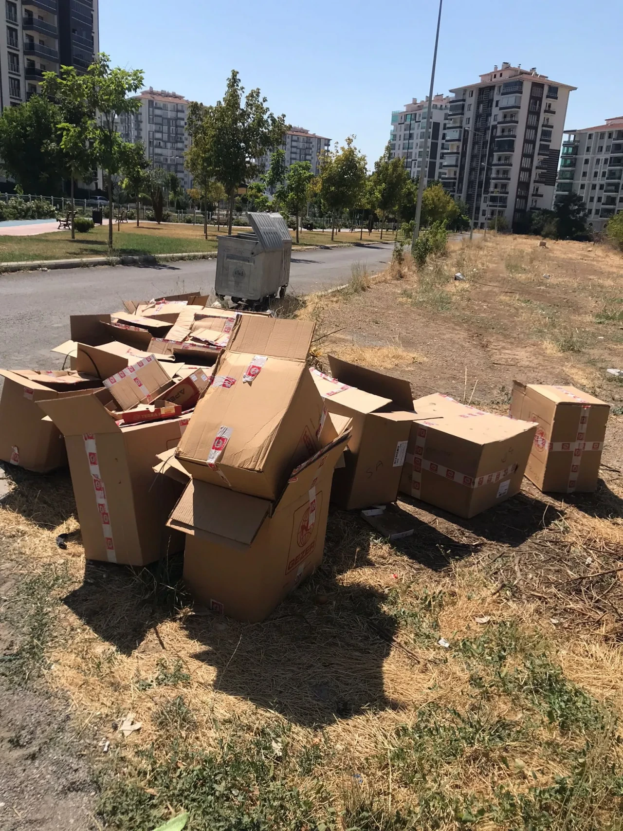Malatya'da şimdi de Fahri Kayahan’da çöp isyanı başladı!