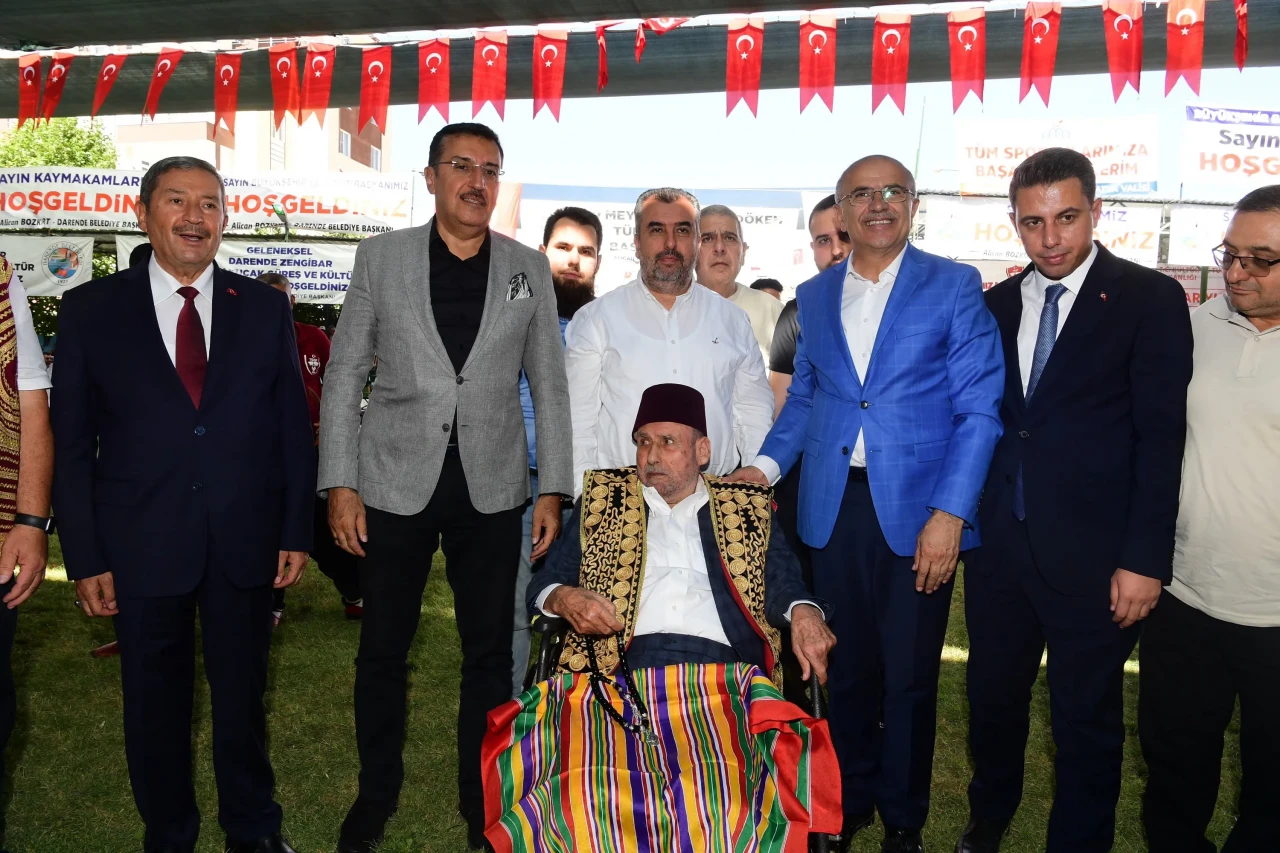 Darende Sinan Akçıl konseri ve Güreş Festivali ile coştu!