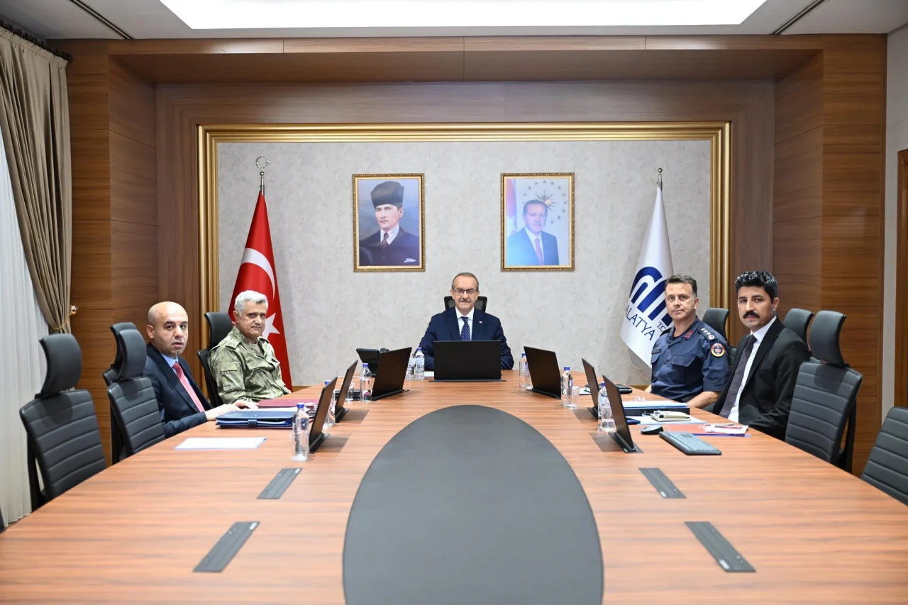 Seddar Yavuz :“Gençleri zehir tacirlerine teslim etmeyeceğiz!”