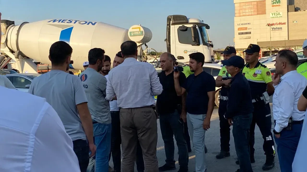 Eylem yapan işçilere acımadılar! Kapının önüne koydular!