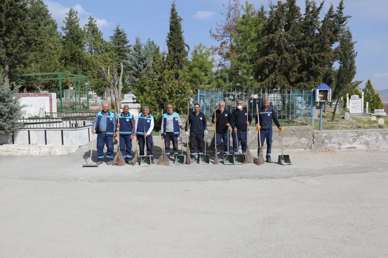 Battalgazi’de Temizlikte Rekor: Günde 200 Ton Atık Bertaraf Ediliyor