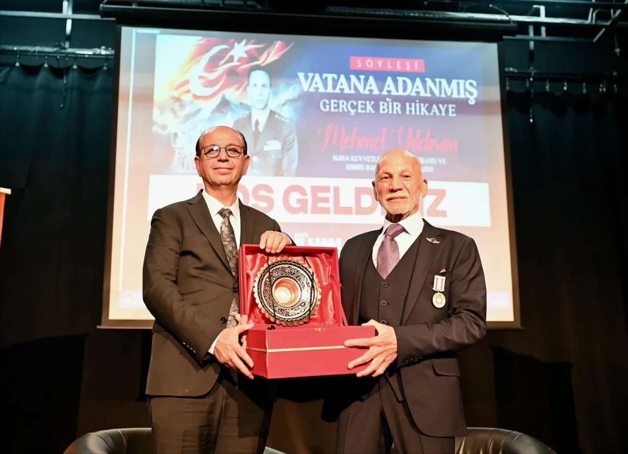 YEŞİLYURT’TAKİ ANLAMLI SÖYLEŞİ DUYGUSAL ANLARA SAHNE OLDU