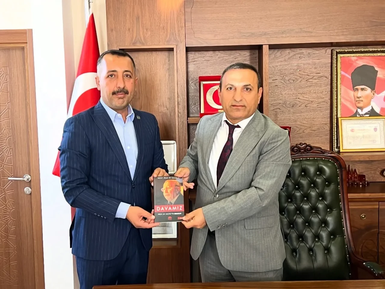 Siyasi Parti Akımı devam ediyor! Yazıhan’da neler oluyor?