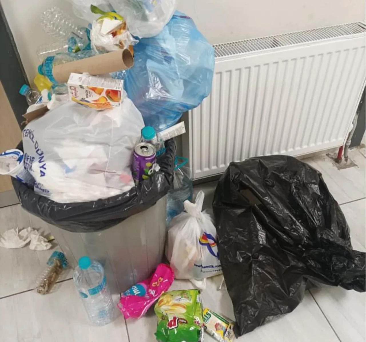 Malatya’da Öğrenciler Pislik İçinde Rektörler sessiz! KYK ortada yok!