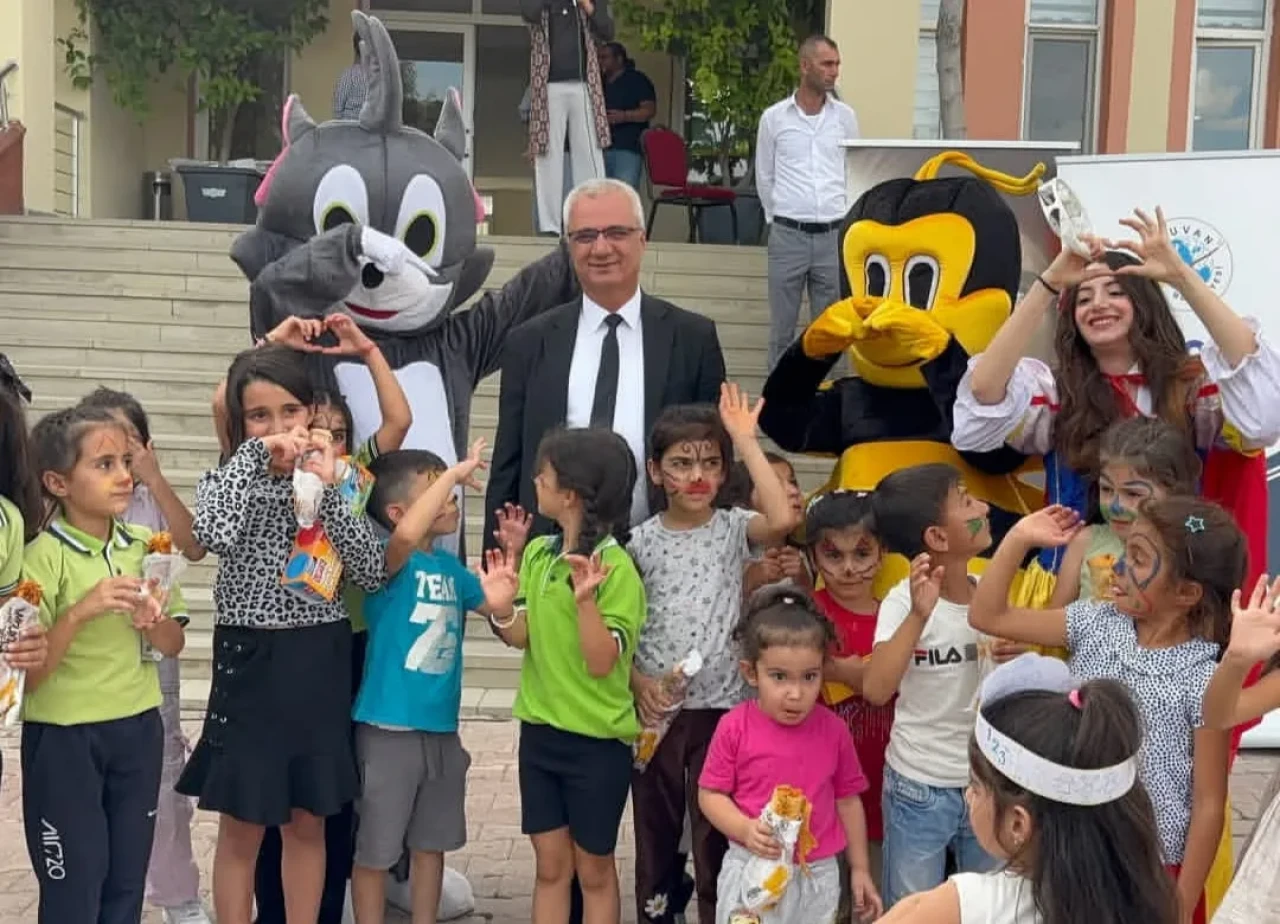 Arguvan’da “Okula Merhaba Festivali” Çocukların Yüzünü Güldürdü