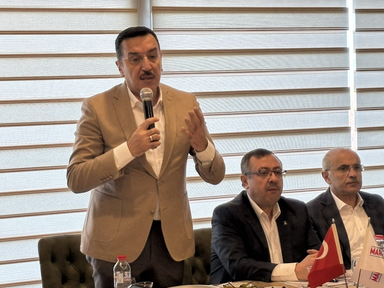 AK PARTİ BAŞKAN ADAYI BİRLEŞTİRİCİ Mİ ?