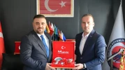 Malatya’da “Gündem Avcısı” Karademir: Hizmet Yerine Ziyaret!