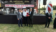 Akçadağ’da çöp yığınları artarken, Başkan Ulutaş plaket peşinde!