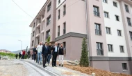 Halk şaşkına döndü İkizce yolsuz, susuz ama İlçe oluyor!