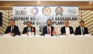 Deprem bölgesi sesini duyurmak için ayağa kalkıp ortak haykırdı!
