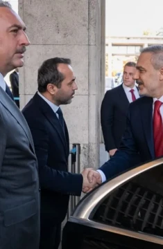 Babacan bu kez Bakanları komisyonda bilgilendirdi!