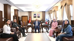 Haluk Levent Ahbap evleri için Vali Yavuz’u ziyaret etti!