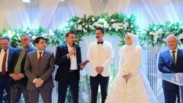 Malatya'da siyasileri bir araya getirip eğlendiren düğün!