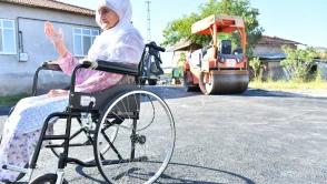 90 yaşındaki teyze istedi Başkan emri hemen yerine getirdi!