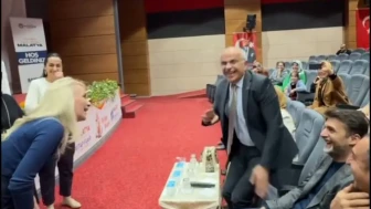 Başkan Sami Er'in kahkahası Malatya’yı karıştırdı!